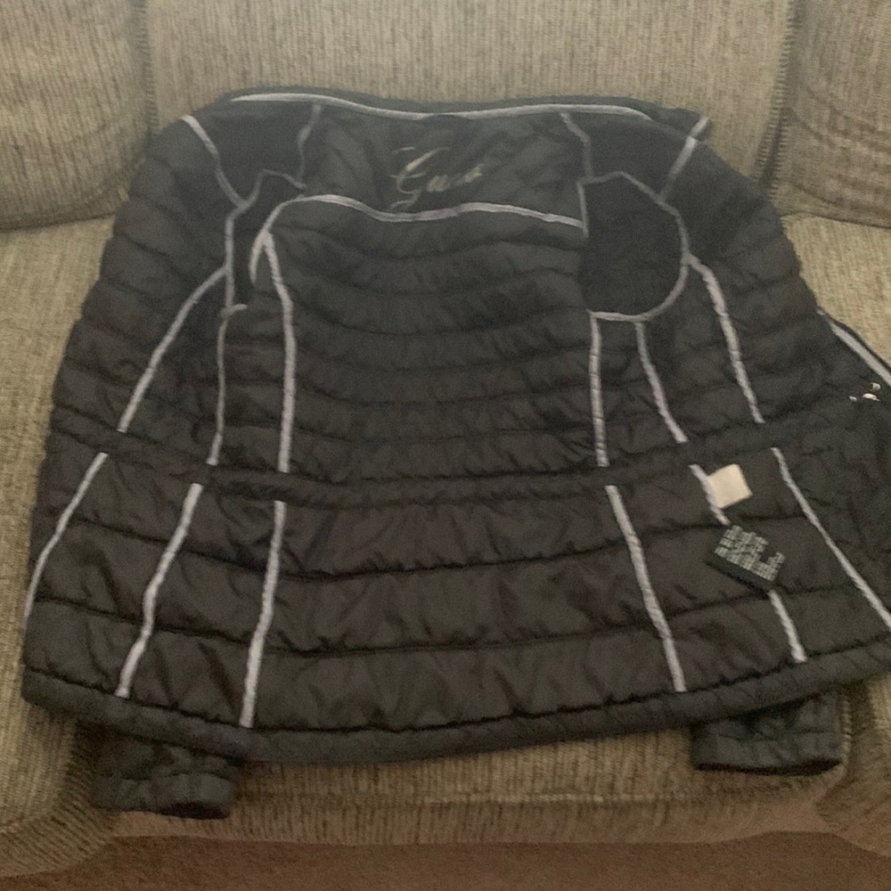 Large guess coat perfect perfect shape